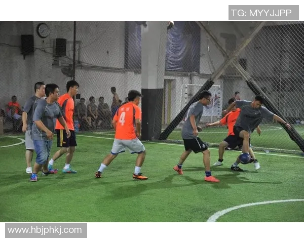 足球明星驾奥迪展现训练技巧与激情瞬间的精彩视频